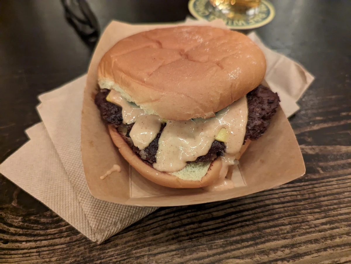 Signature Burger