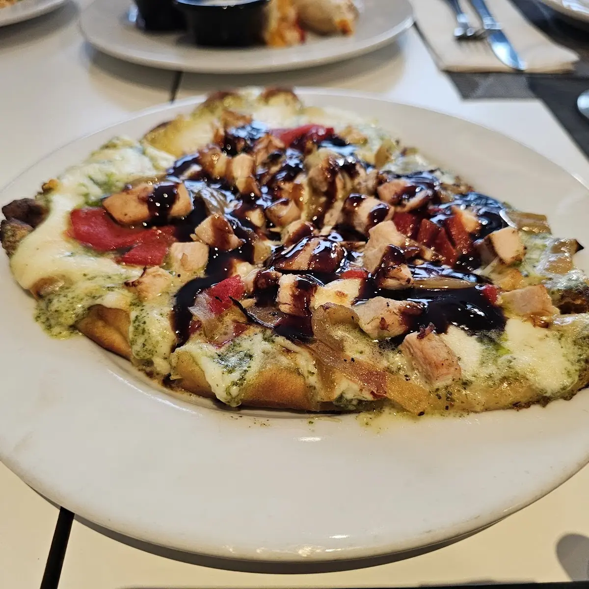 Tuscan Chicken Flatbread