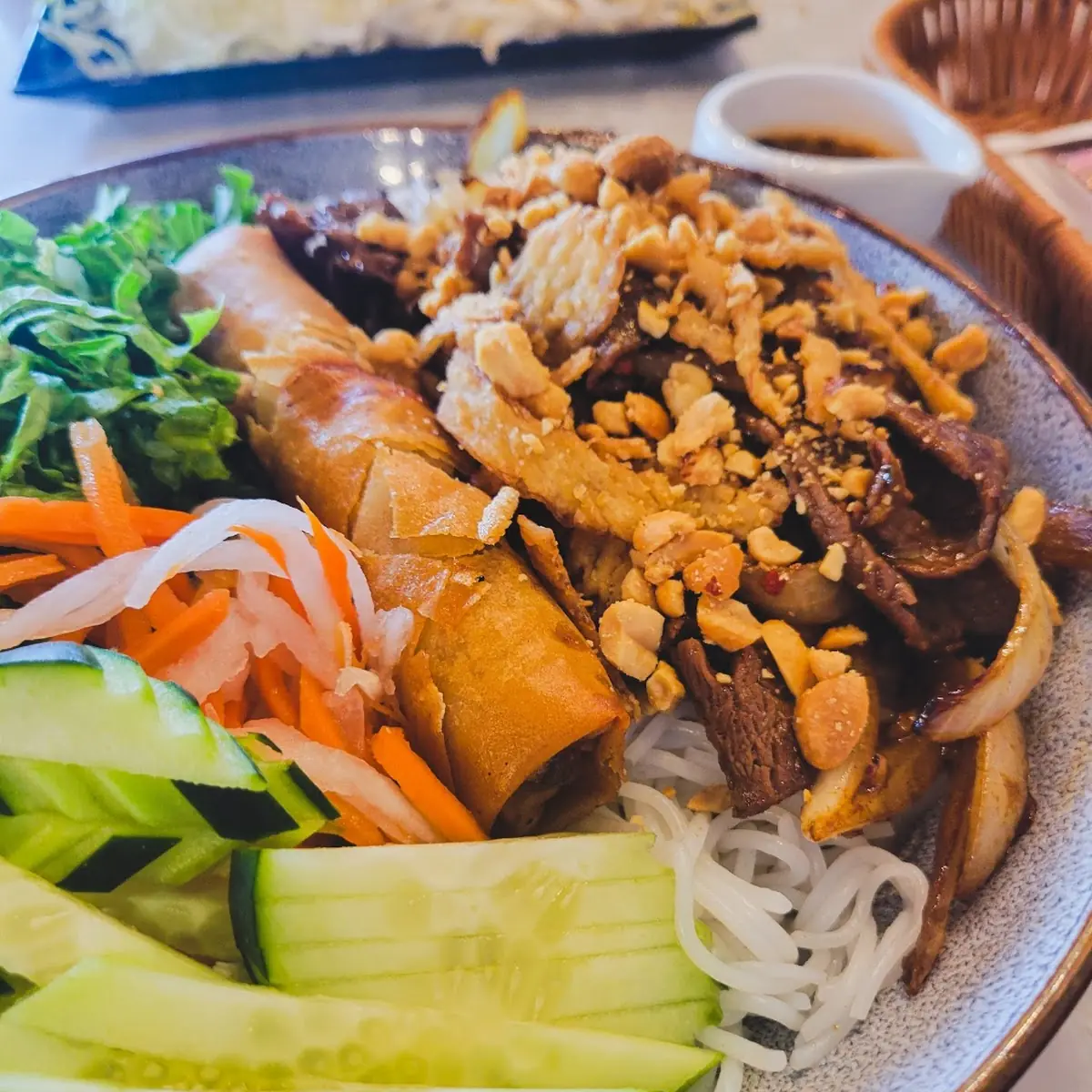 Vermicelli Salad with Filet Mignon