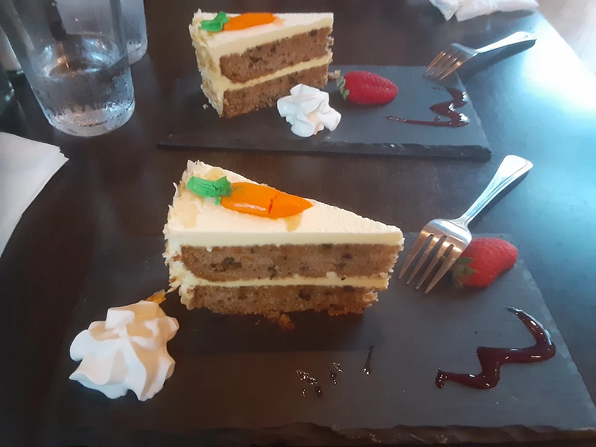 Carrot Cake, Aux 3 Copains