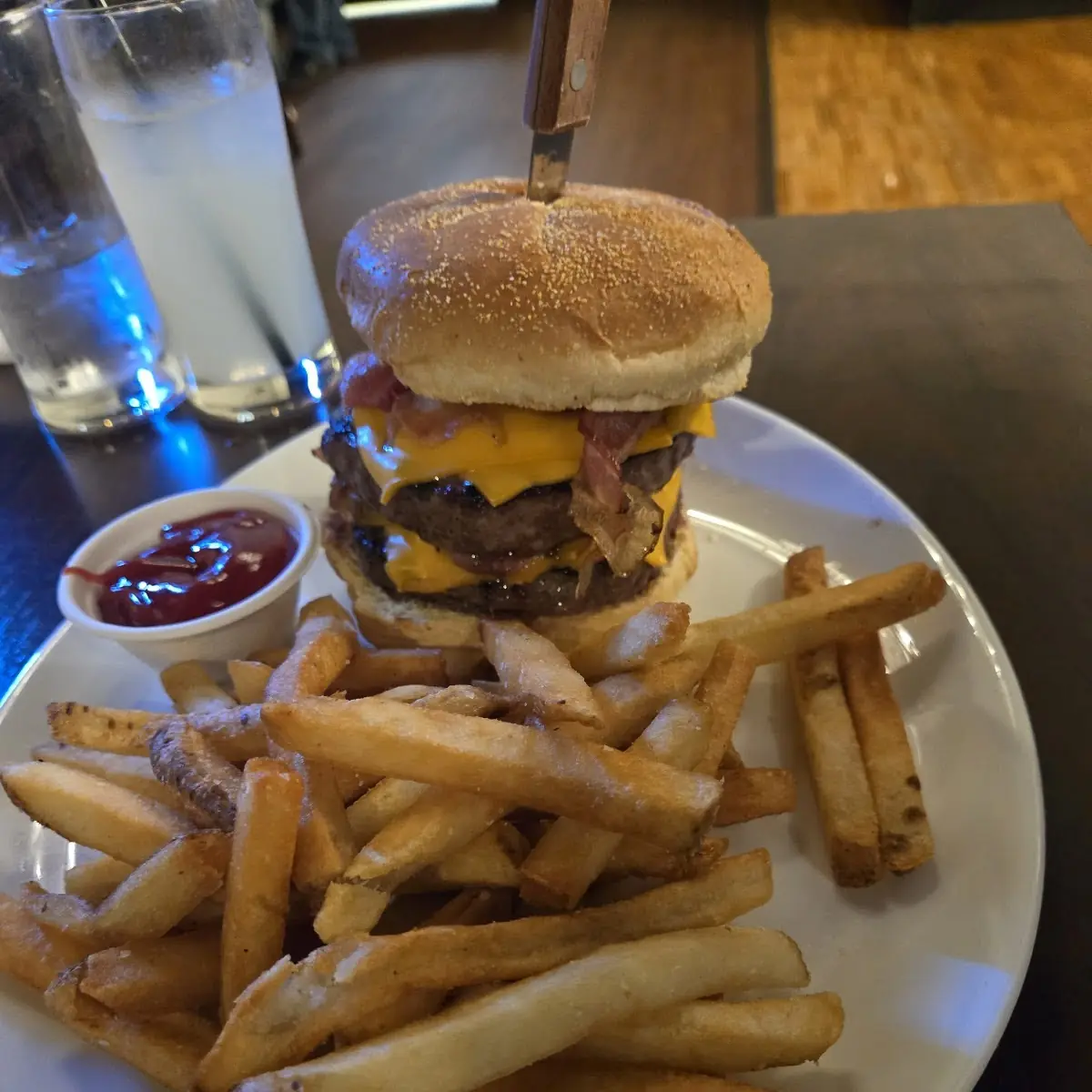 Double Dragon Burger