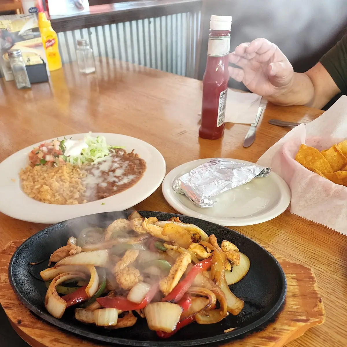 Chicken Fajitas Cheese Dip