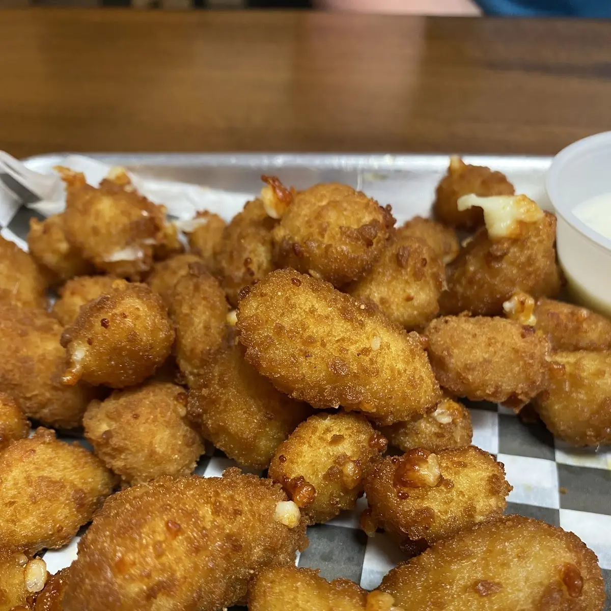 Fried Cheese Curds with Ranch Dipping Sauce