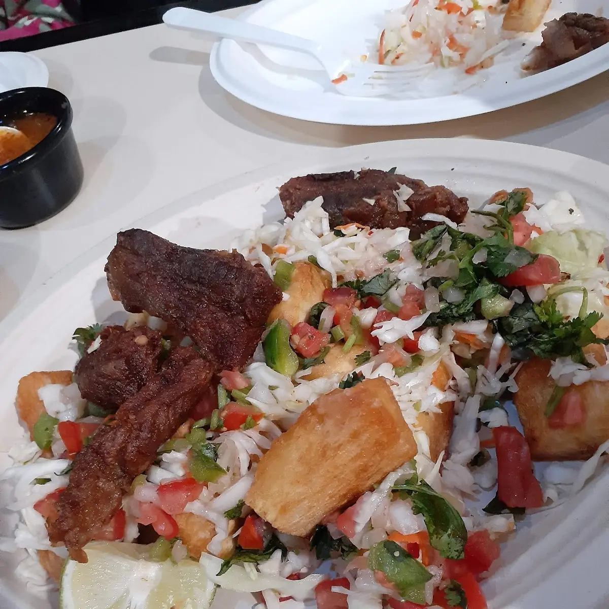 Yuca Frita Con Chicharron