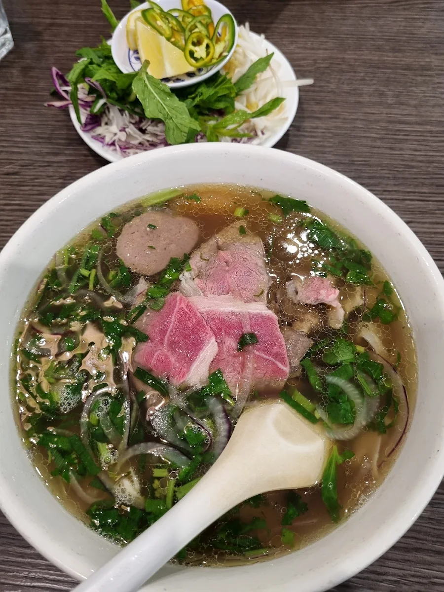 Raw Beef Pho with Added Tendons, Hủ Tiếu Mì BẾN TRE