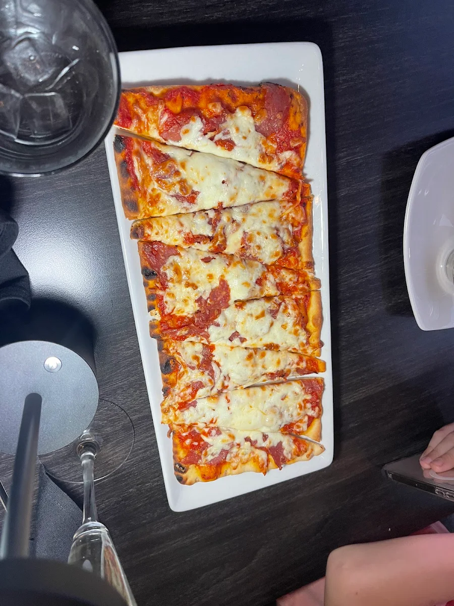 Pizza, Linx Kitchen + Social