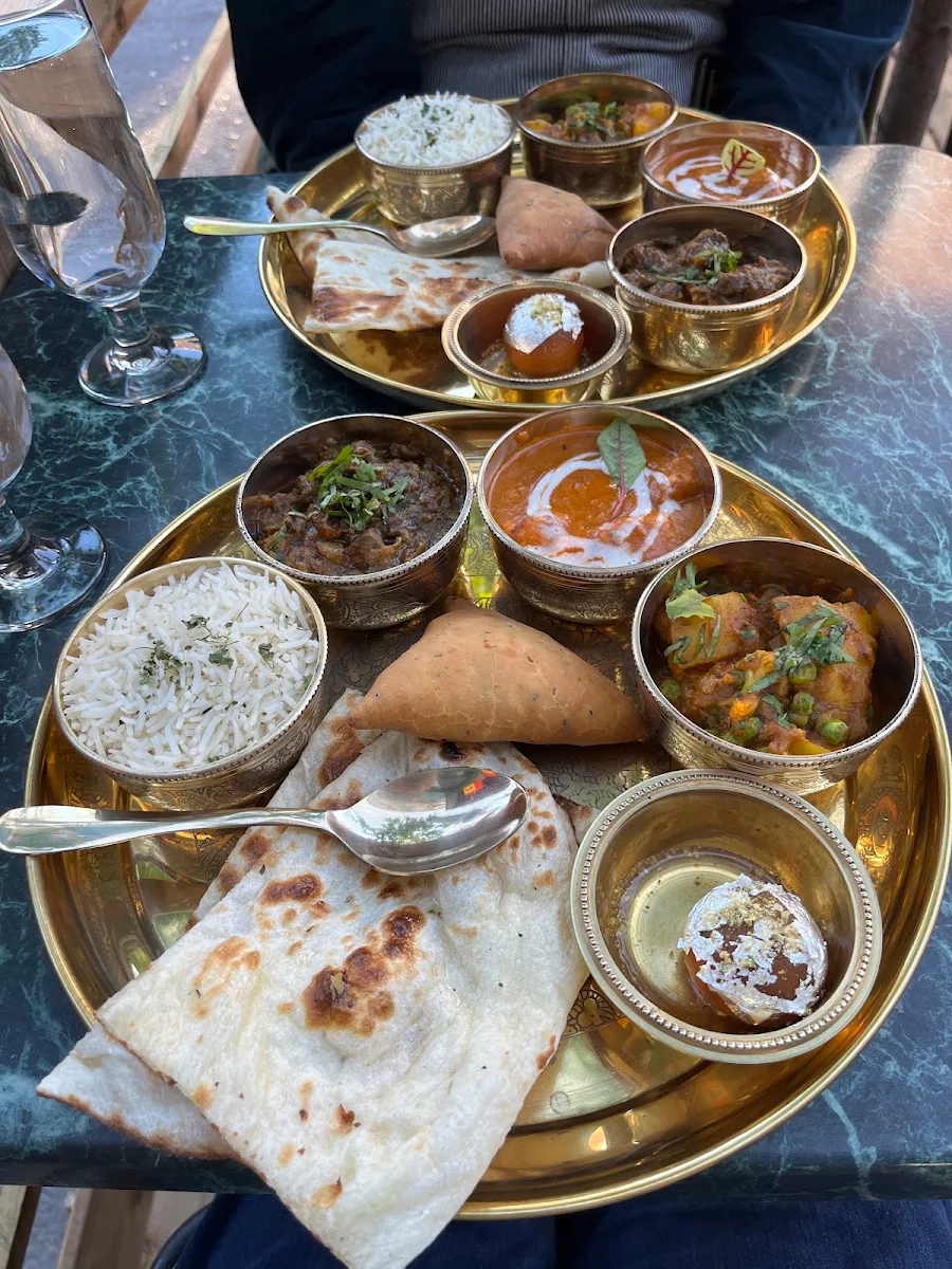 Thali Viande Meat Thali, Restaurant Tabla