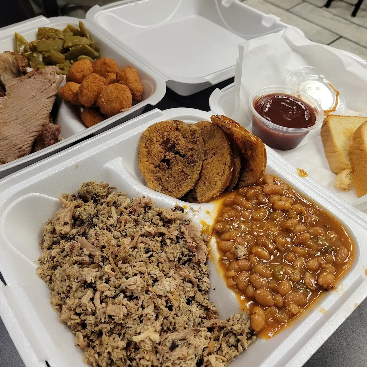 Pulled Pork Baked Beans and Bread