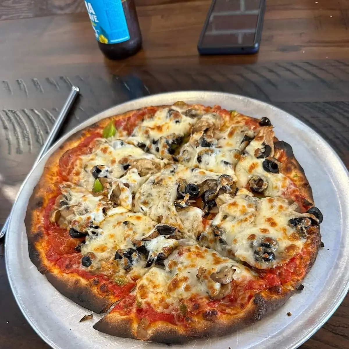 Deluxe Pizza