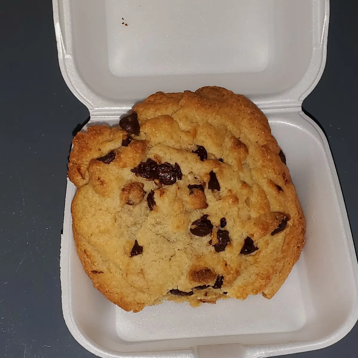 Chocolate Chip Cookie