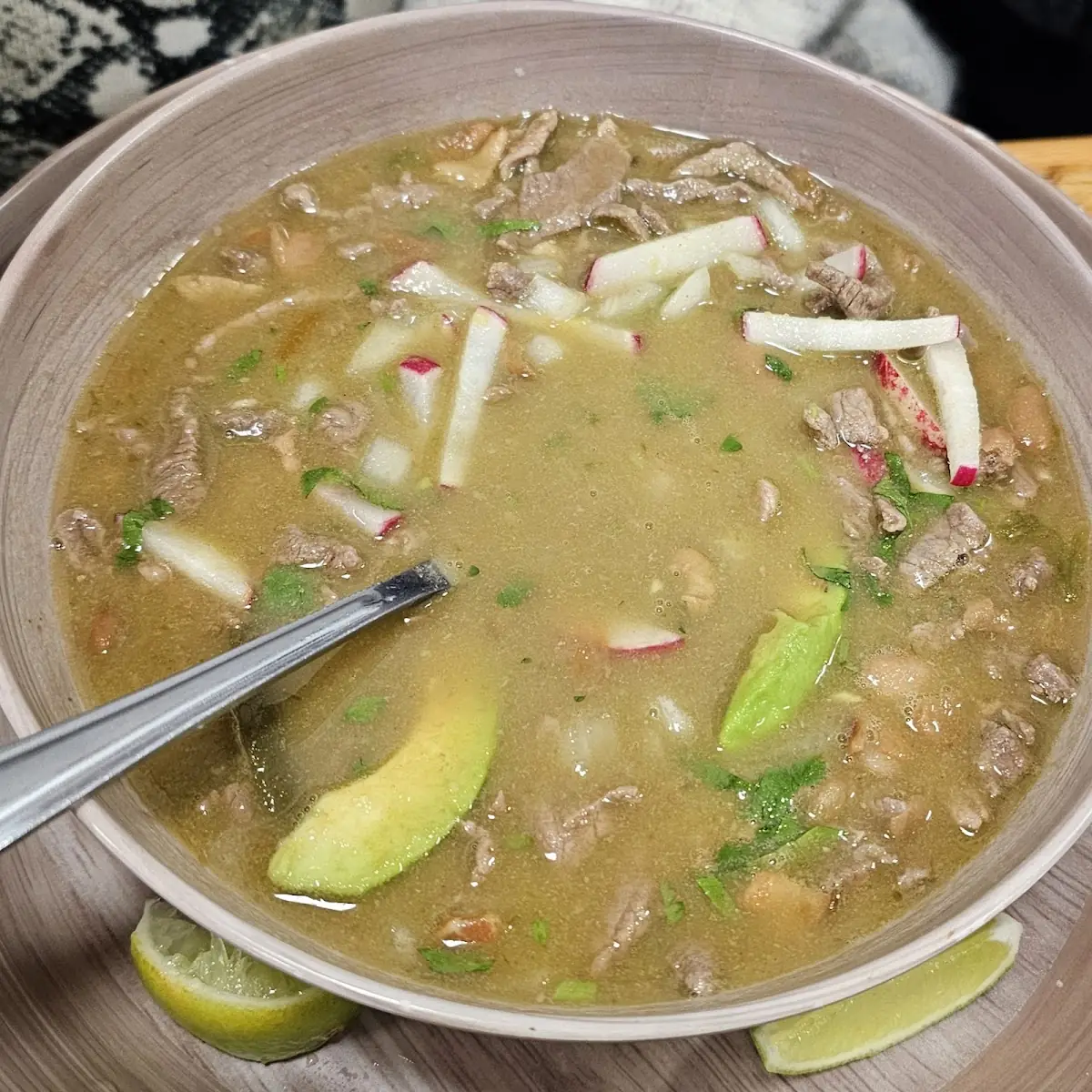 Carne Su Jugo Verde
