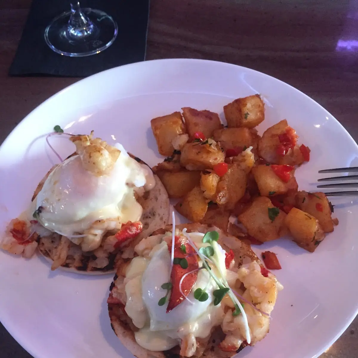Crab Benedict