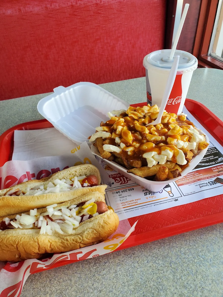 Highlights, Restaurant La Belle Province
