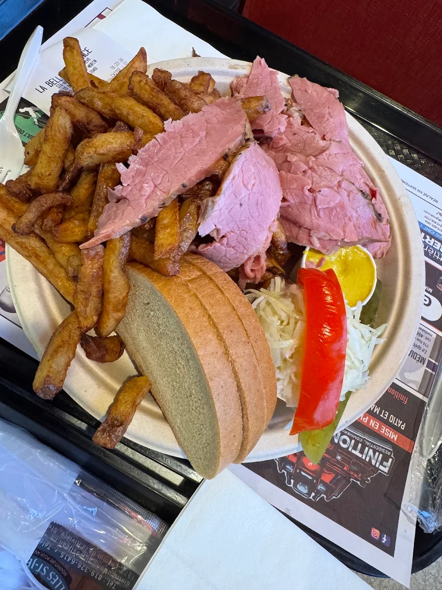 Highlights, Restaurant La Belle Province