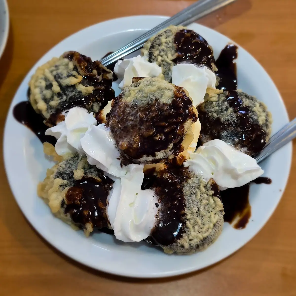 Fried Oreo w Vanilla Ice Cream