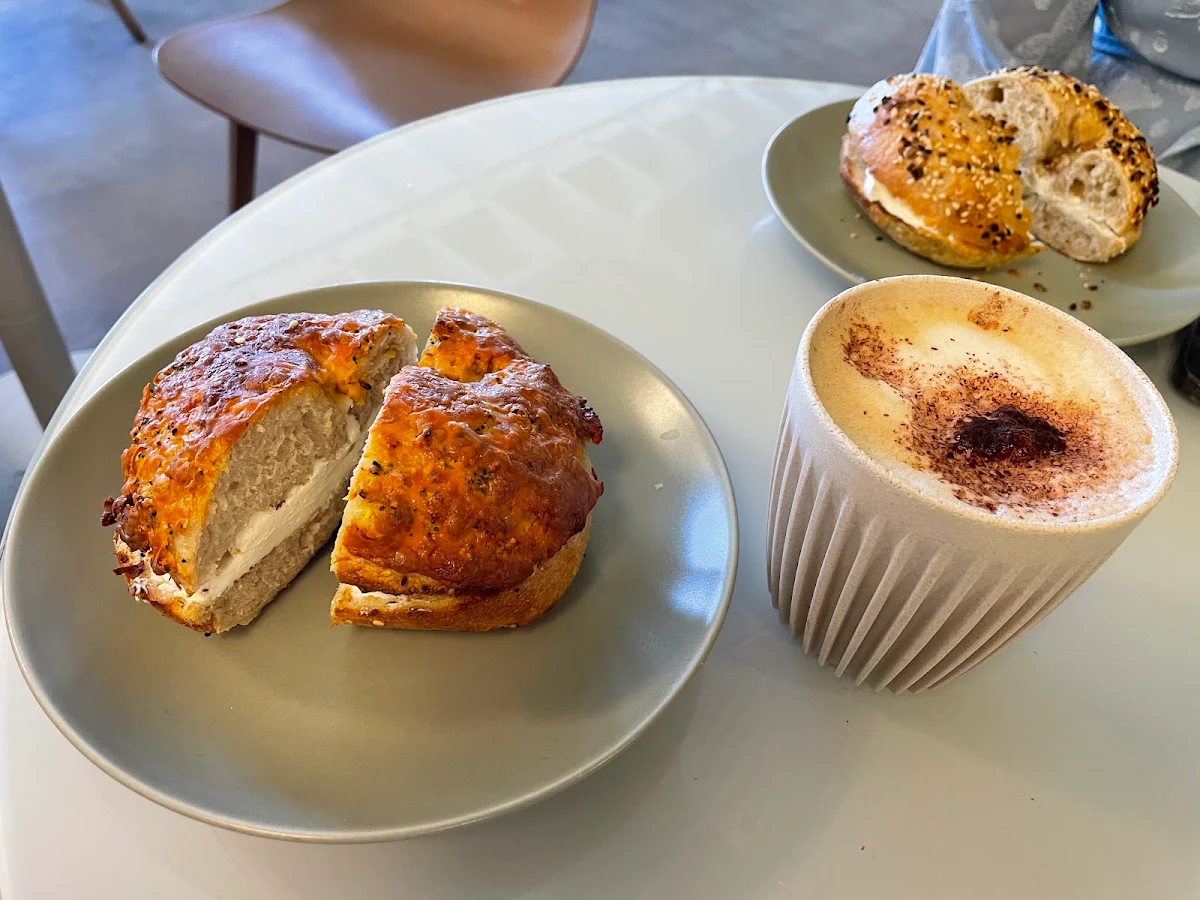 Sourdough Everthing Cheddar Bagel with Cream Cheese