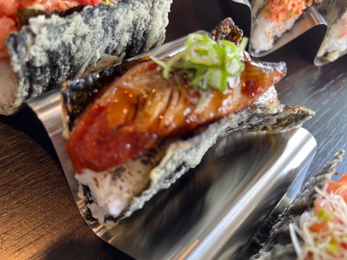 Salmon Skin Handroll, Pearl Sushi