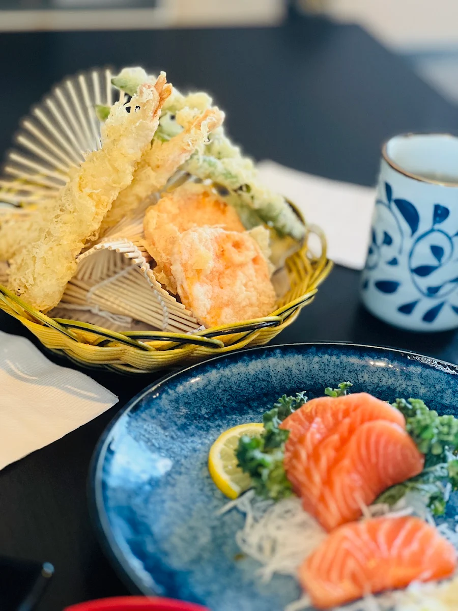 Ume Sushi Set, Pearl Sushi