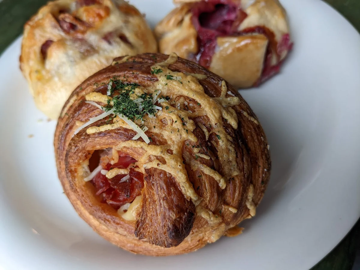 Ham Greyuer Cheese Croissant