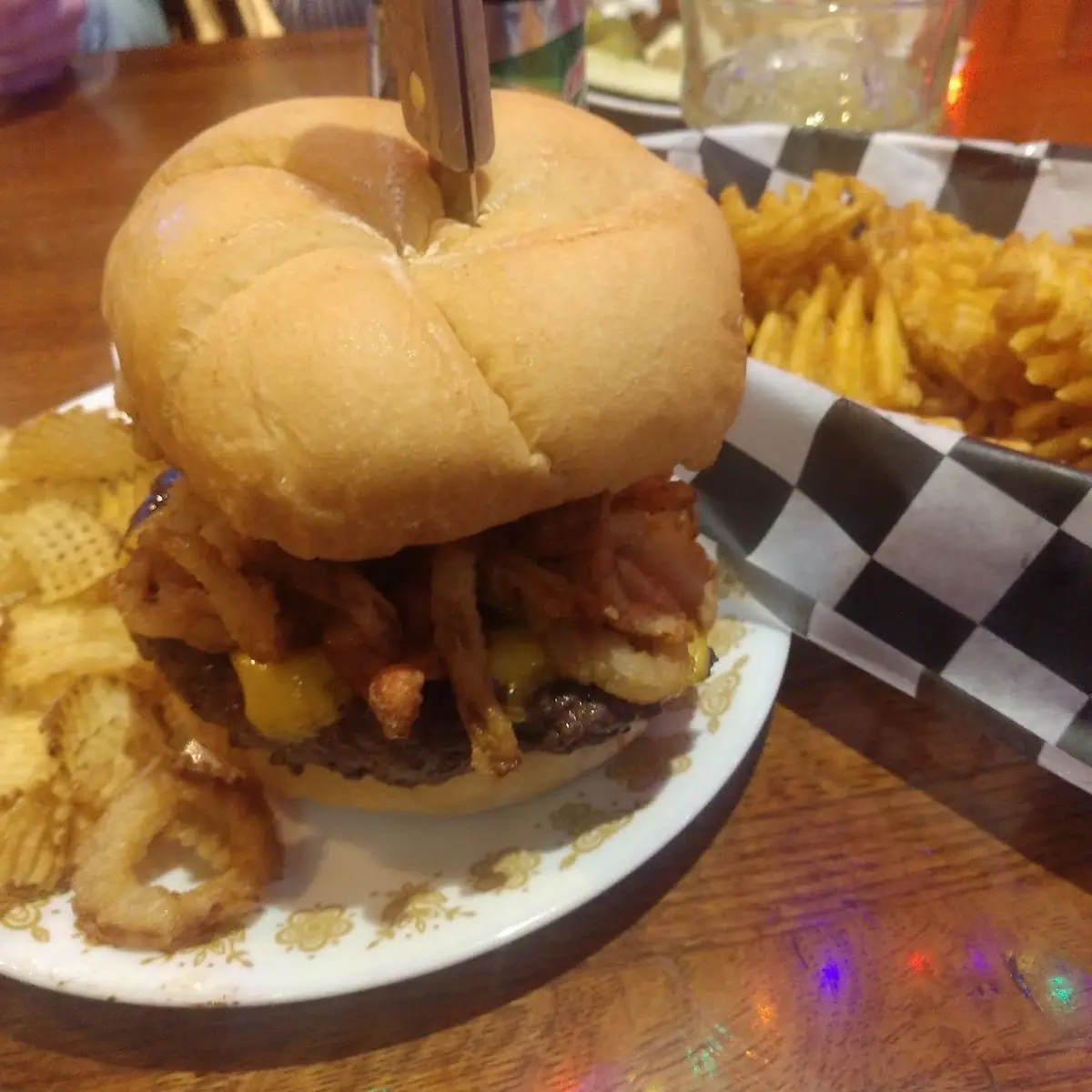 Topper Burger