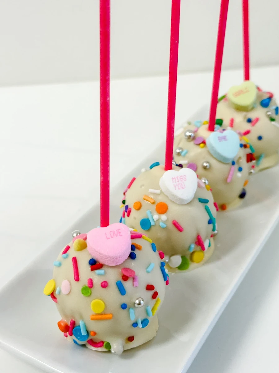 Cakepop Fraise-chocolat Blanc White Chocolate-strawberry Cakepop