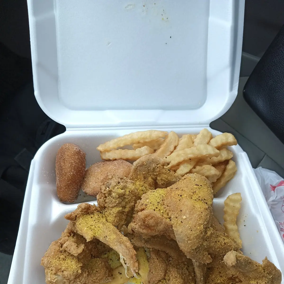 3 pcs Whole Wings & 2 Cinnamon Roll w Fries