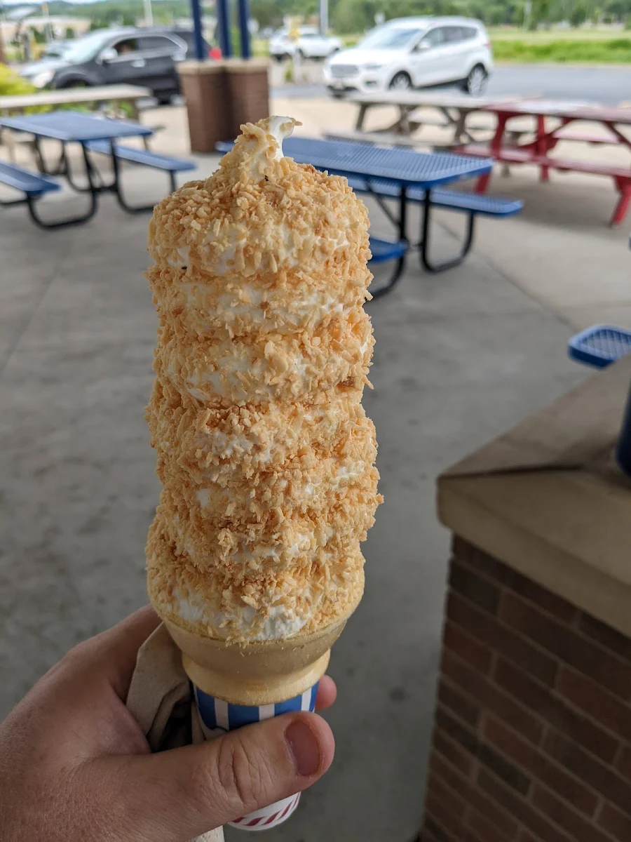 Pounder Cone with Toasted Coconut