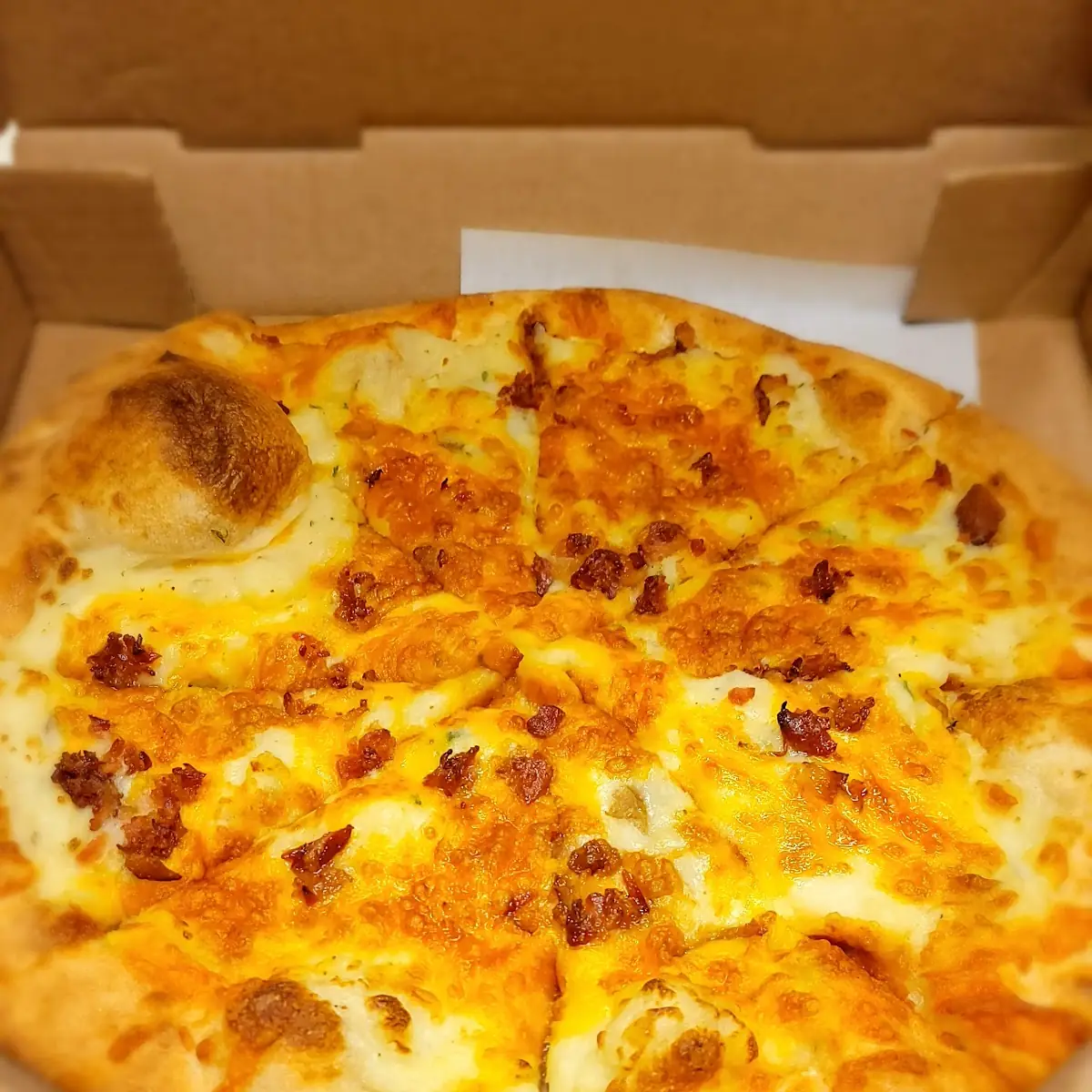 Potato Pizza with Bacon and Cheddar Cheese