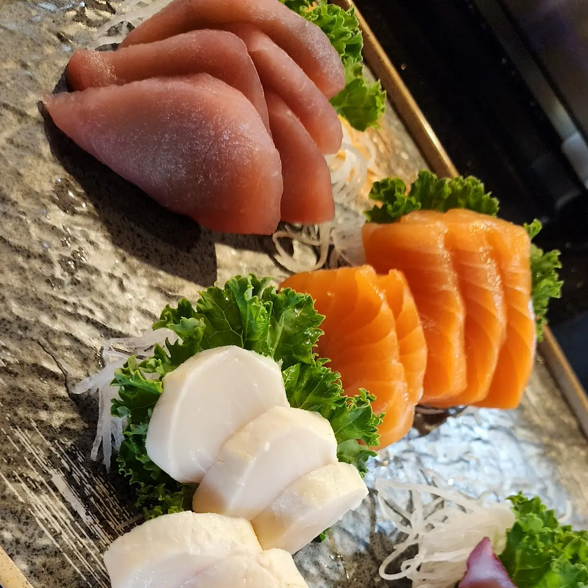 Sushi & Sashimi Combo