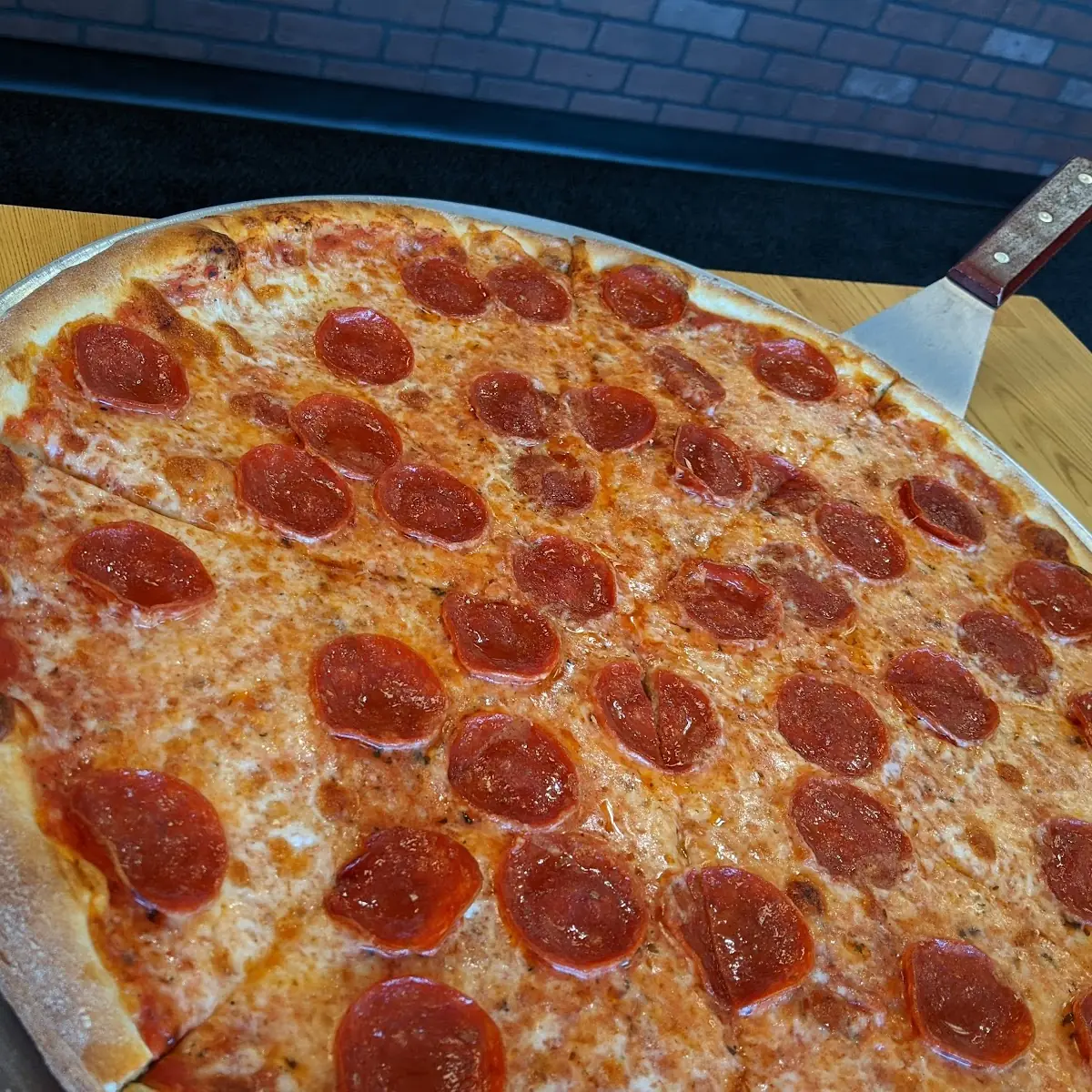 XL Pepperoni Pizza