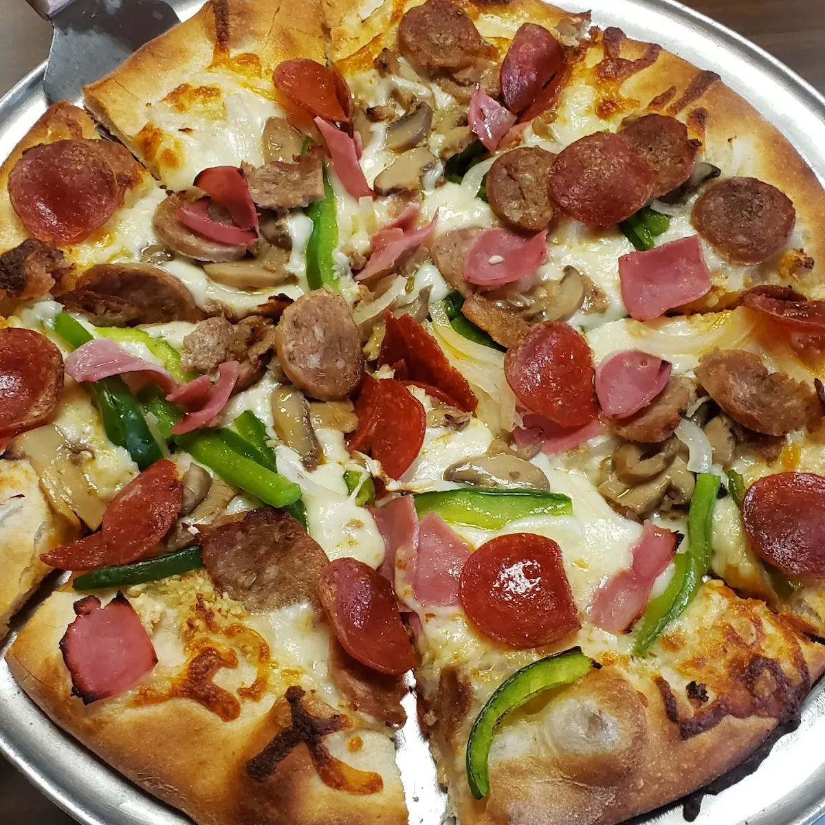 Supreme Pizza Without Tomato Sauce