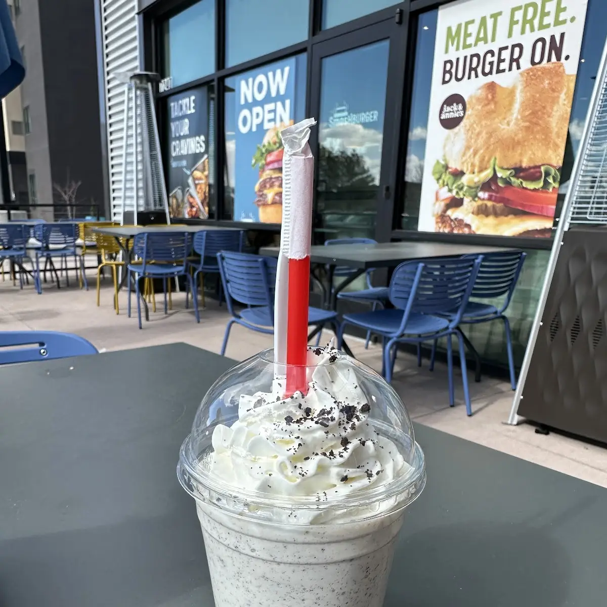 Oreo Cookies & Cream Shake