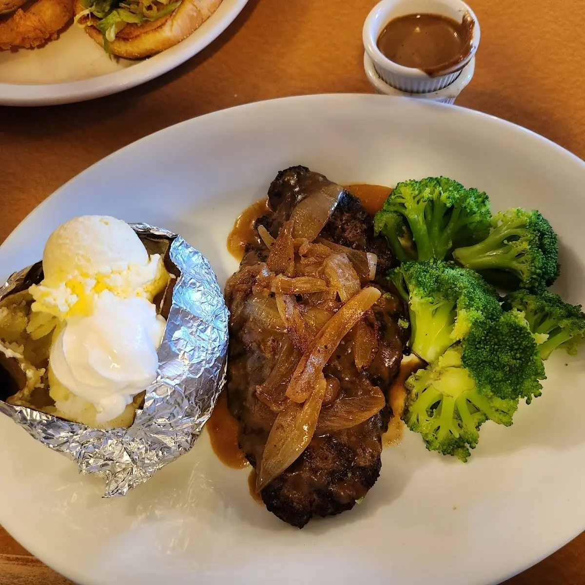 Sirloin Baked Potato & Broccoli