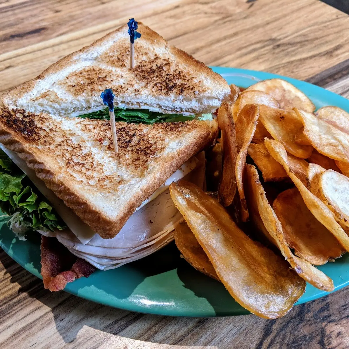 Club Sandwich with Chips