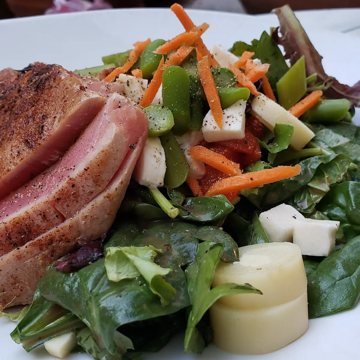 Ahi Tuna Salad
