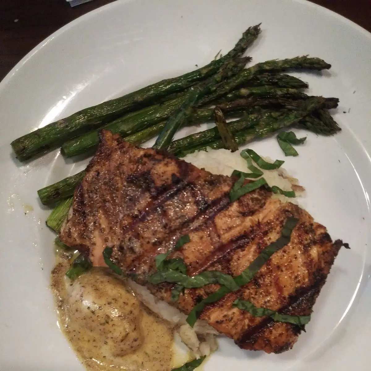 Grill Salmon Mashed Potatoes and Asparagus