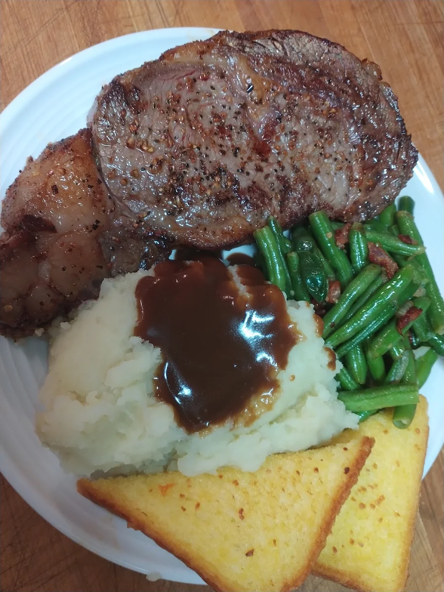 Prime Rib Dinner with Mashed Potatoes