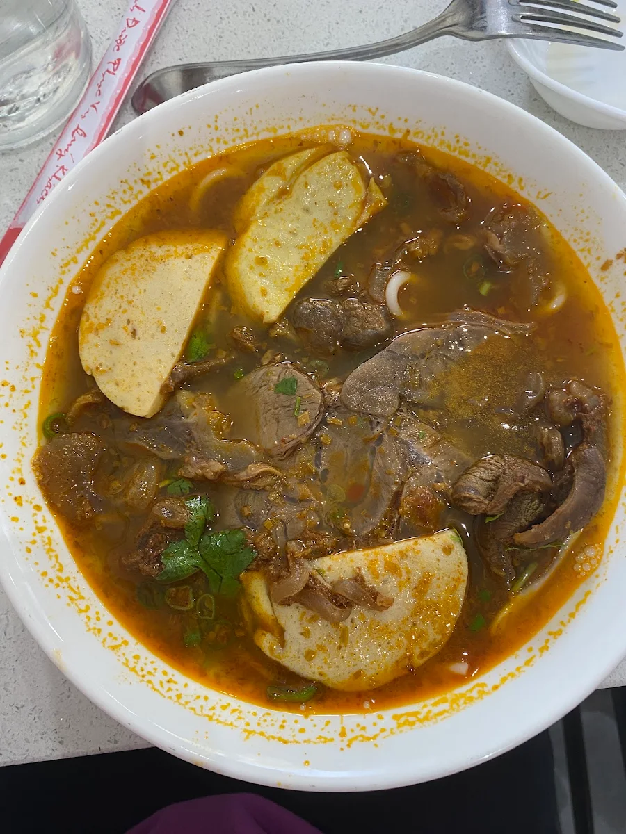 Bun Bo Hue, Pho Lang Van