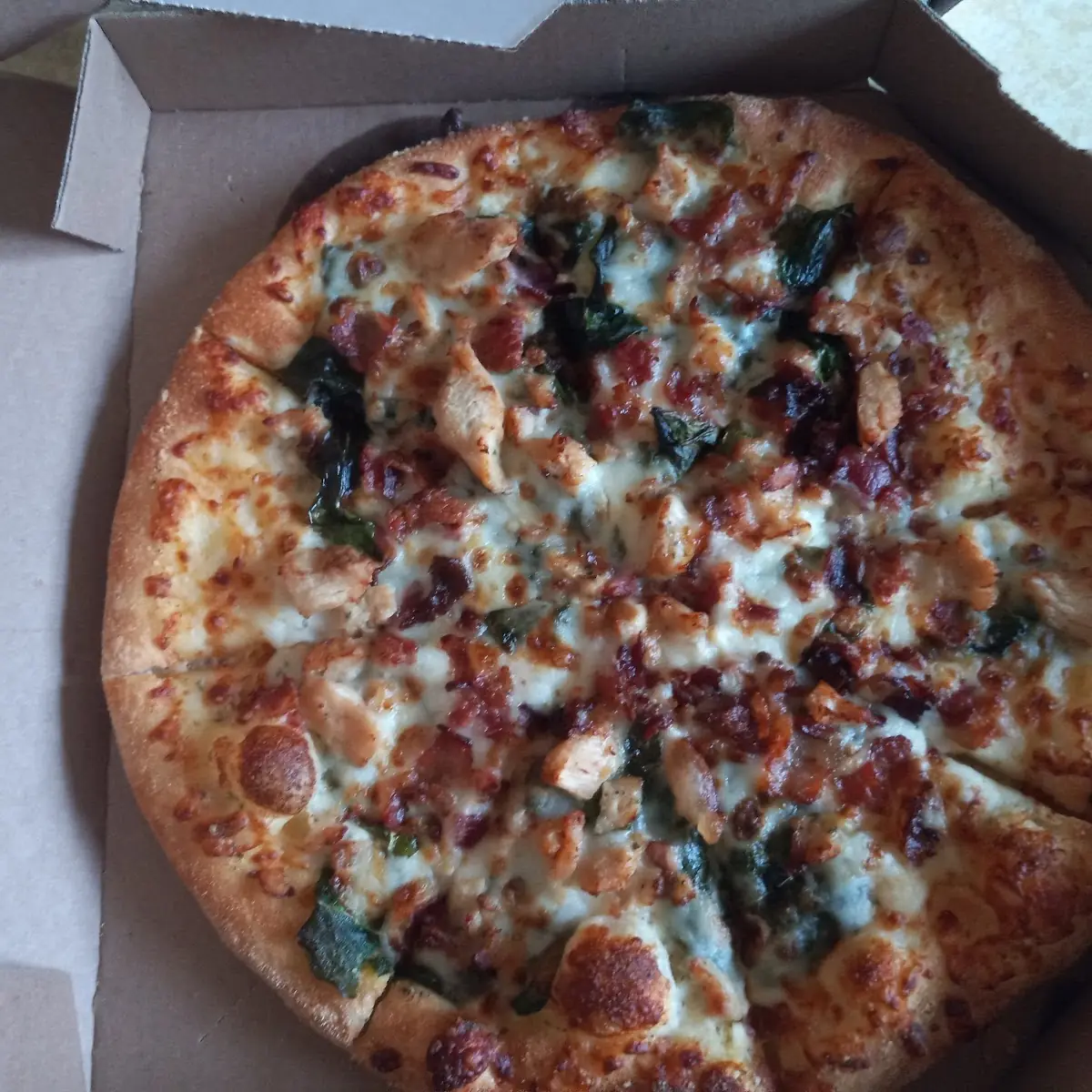 Chicken Parmesan Bacon Spinach Pizza