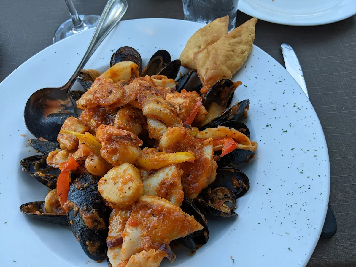 Kakavia, Soulas Modern Greek Cuisine