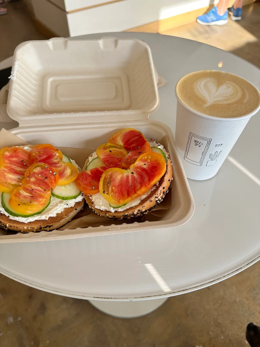 Everything Bagel with Cucumber and Tomato