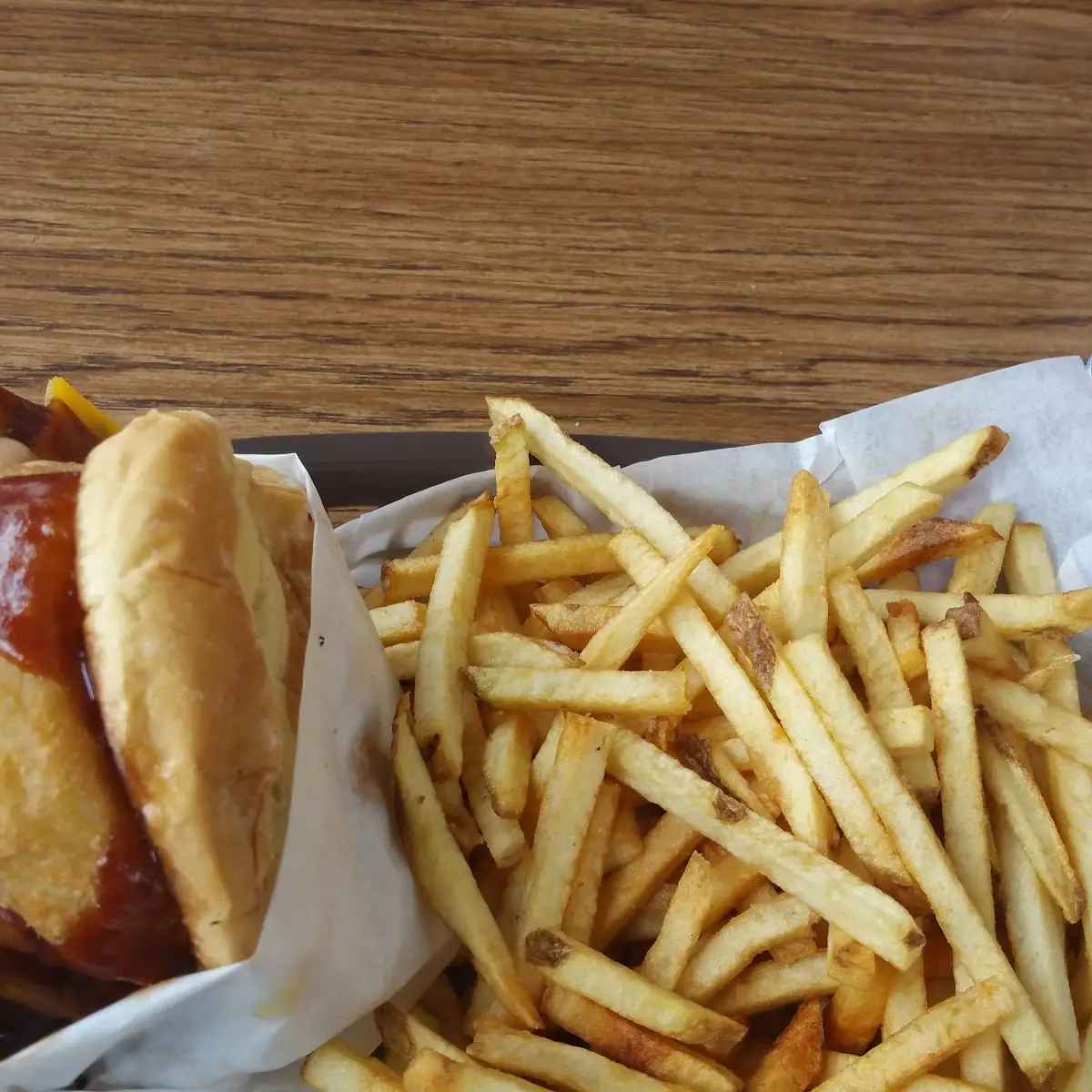 Western Bacon Cheeseburger Basket