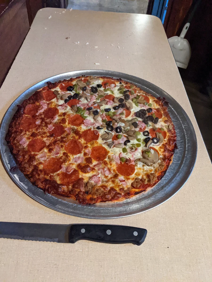 Pizza Half Deluxe Half Meats