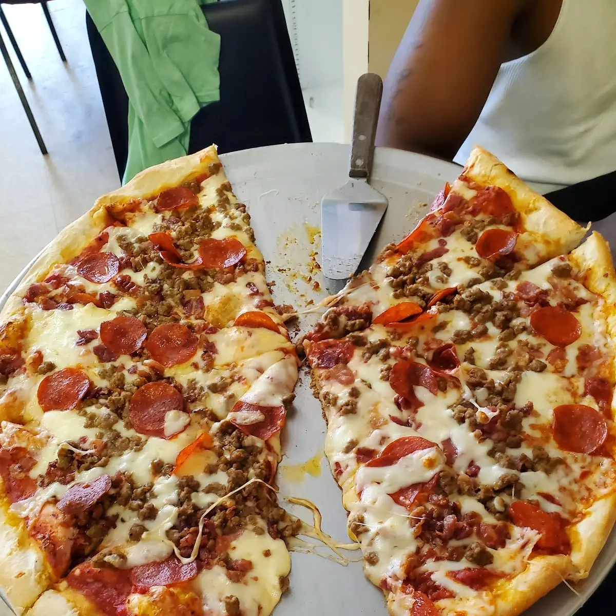 18 Pepperoni Pizza Slice