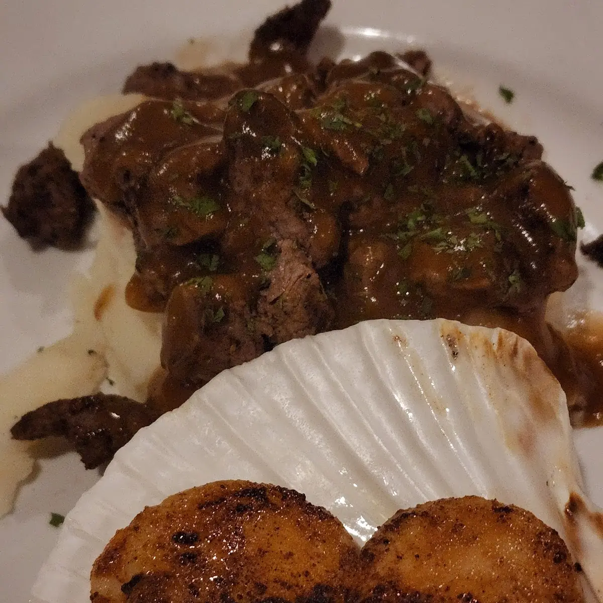 Brown Gravy over Mashed Potatoes