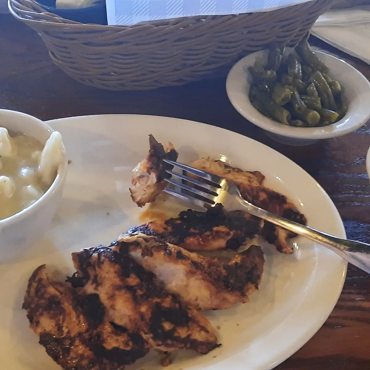 Smokehouse Grilled Chicken & Mashed Potatoes