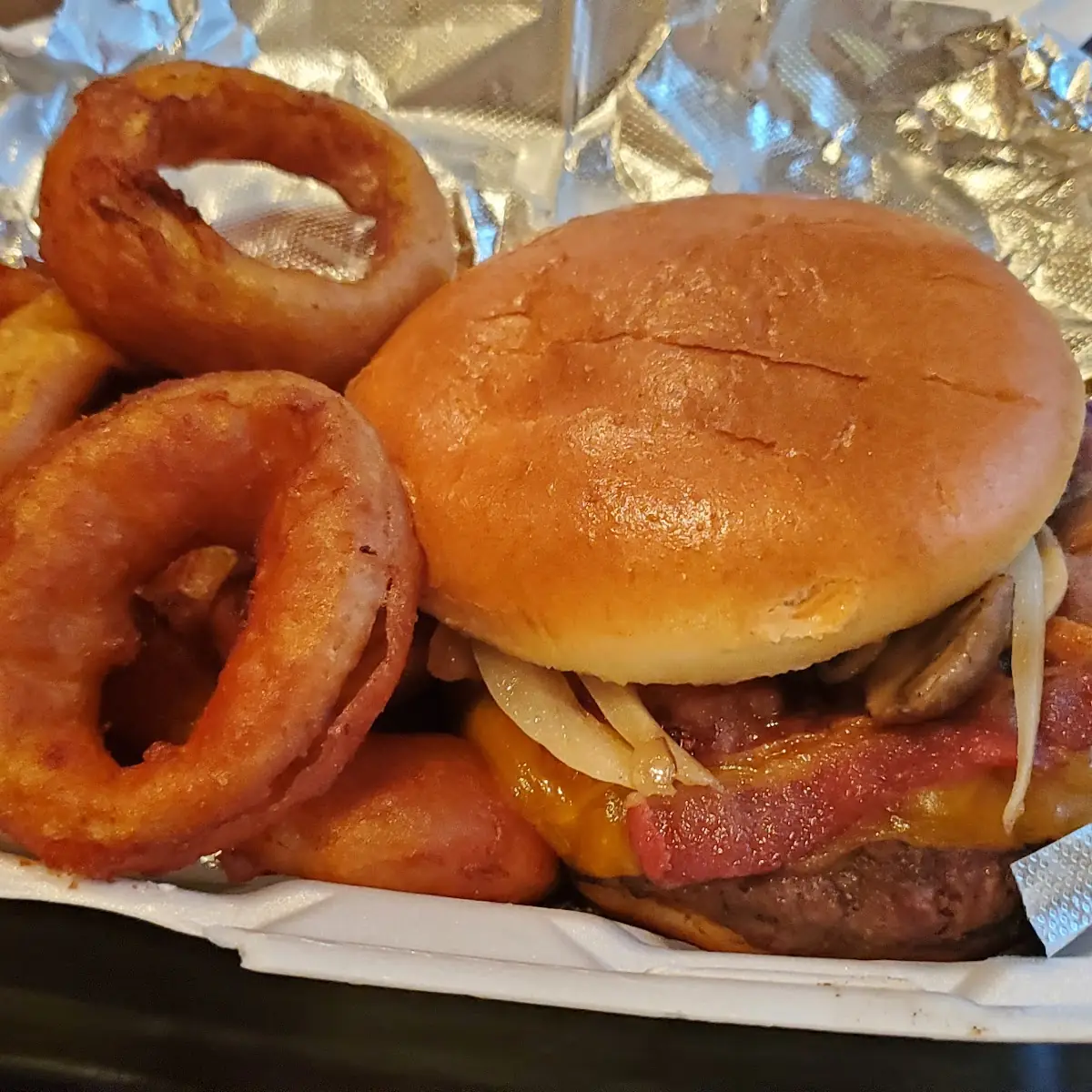 Saloon Burger with Onion Rings