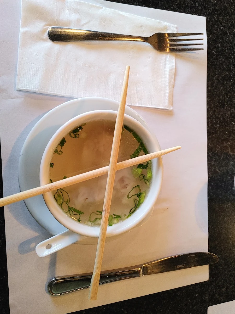 H2.Chop Suey Pork Wonton Soup-Chop Suey Wonton Soupe au Porc