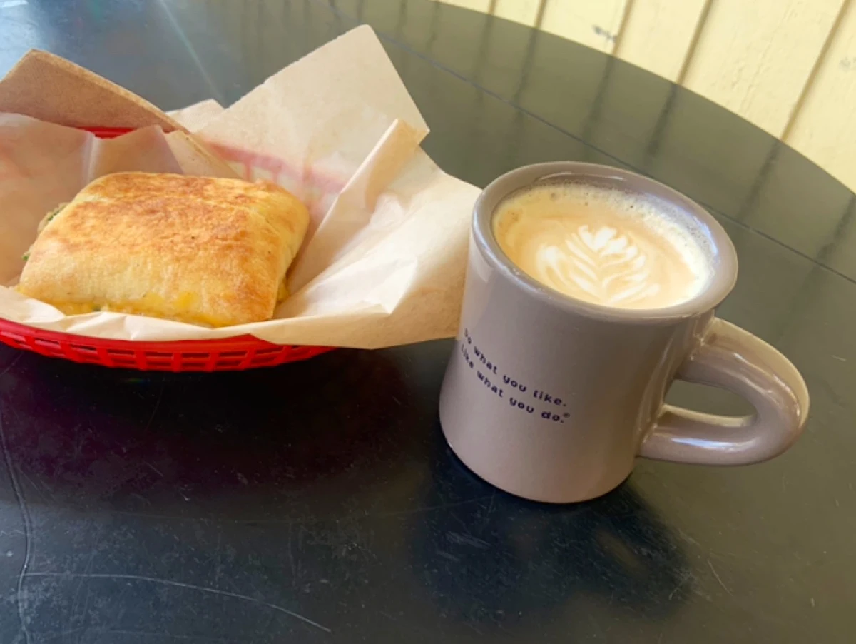 Sandwich & Latte