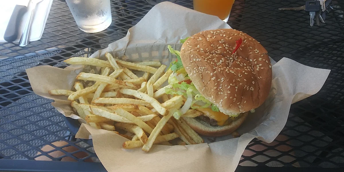 Happy Hour Cheeseburger with Fries